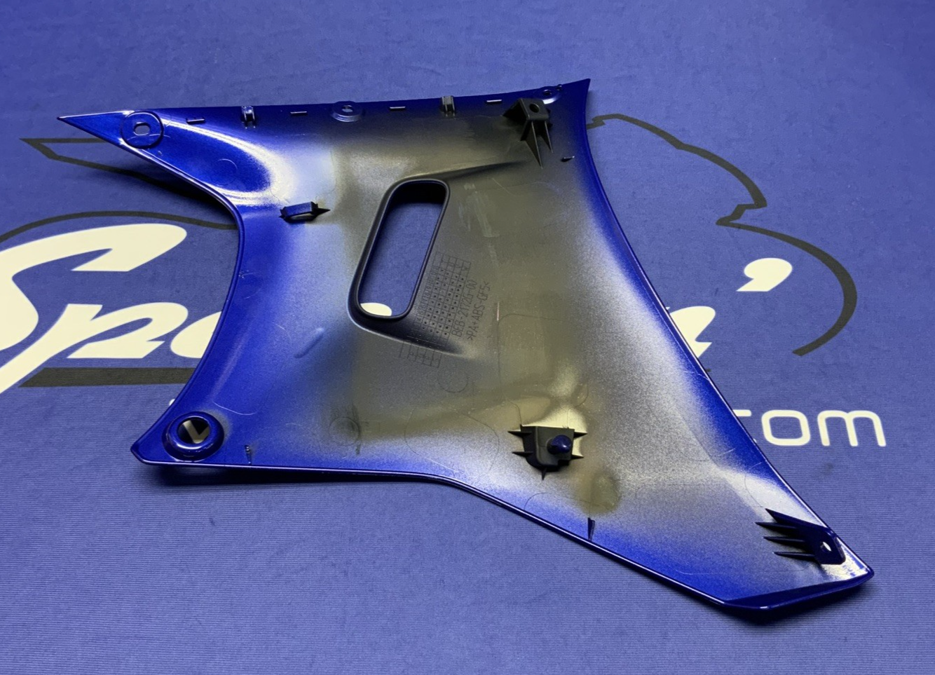 Yamaha Left Lower Fairing (Blue) YZF-R7 2022-2025 OEM BEB-2172G-00-P4