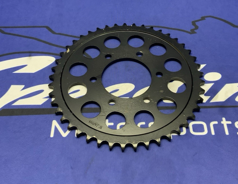 Suzuki Rear Wheel Drive Sprocket GT750 1972-1977 OEM 64511-31000