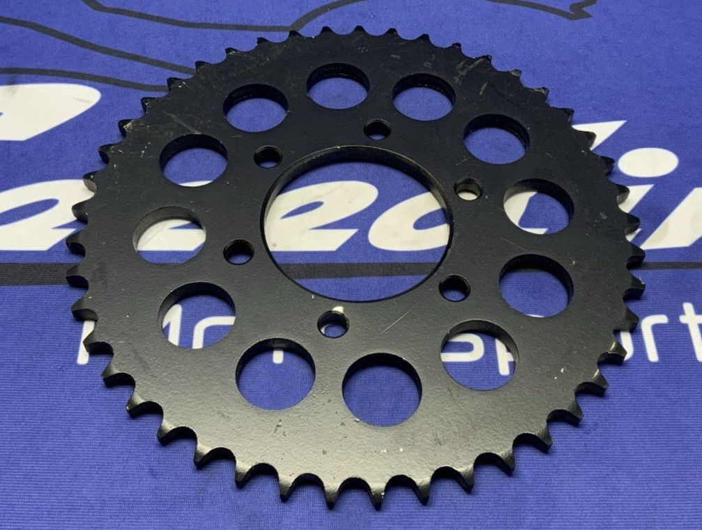 Suzuki Rear Wheel Drive Sprocket GT750 1972-1977 OEM 64511-31000