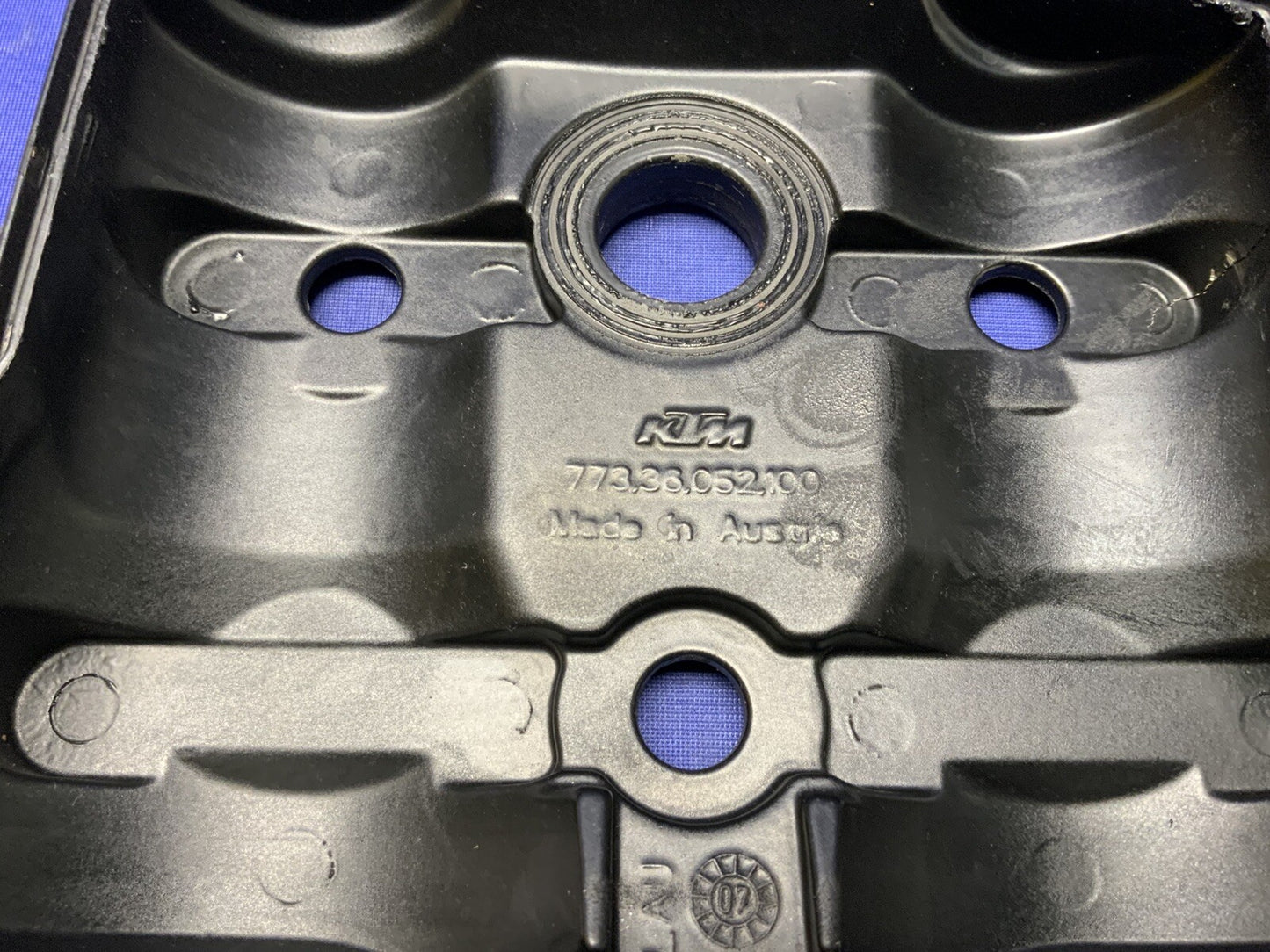 KTM  Valve Cover 450 XC-F 2008-2009, SX-F 2007-2012 OEM 77336052100