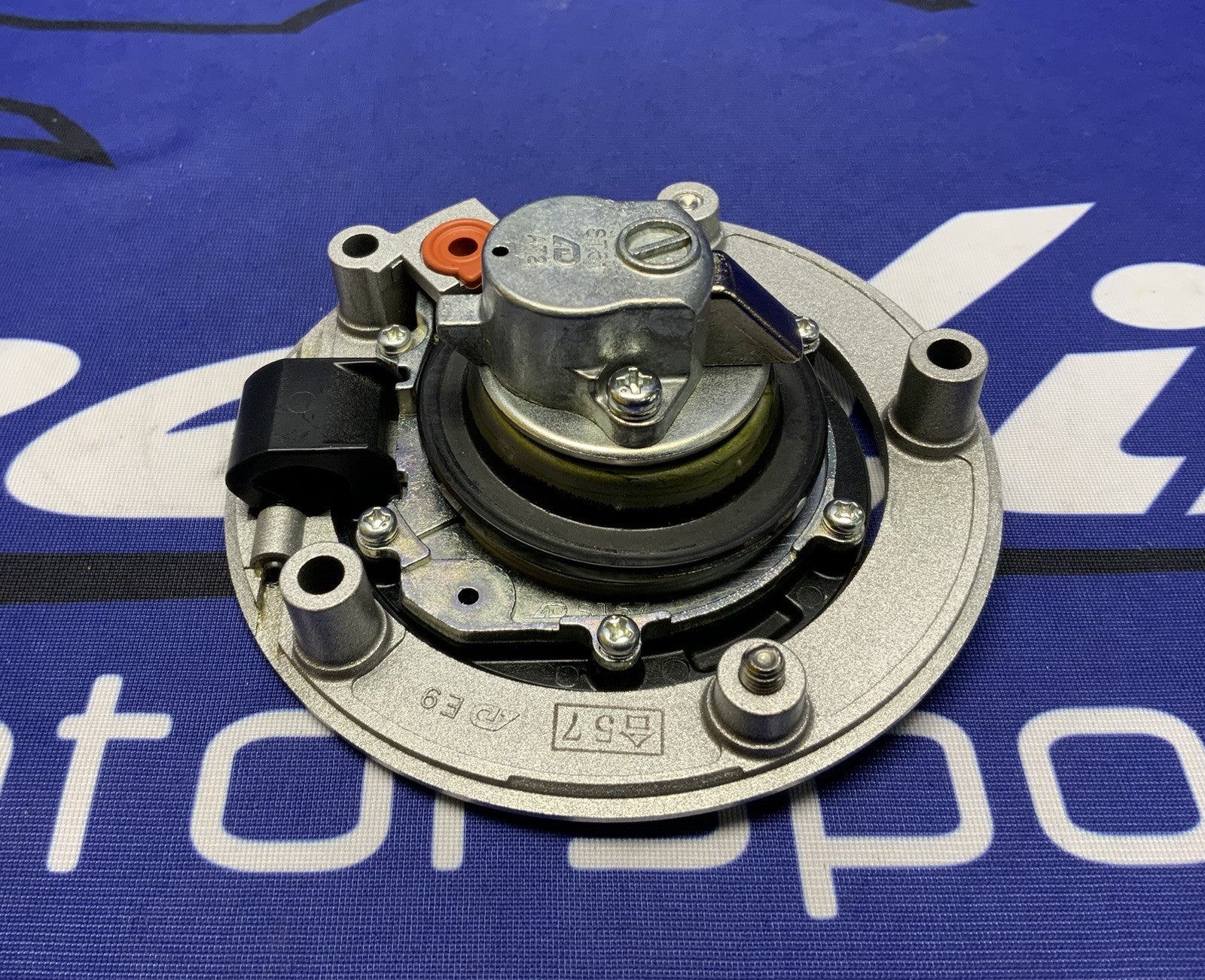 Suzuki Lock Set GSX-8R/S 2023-2026 OEM 37101-258D0