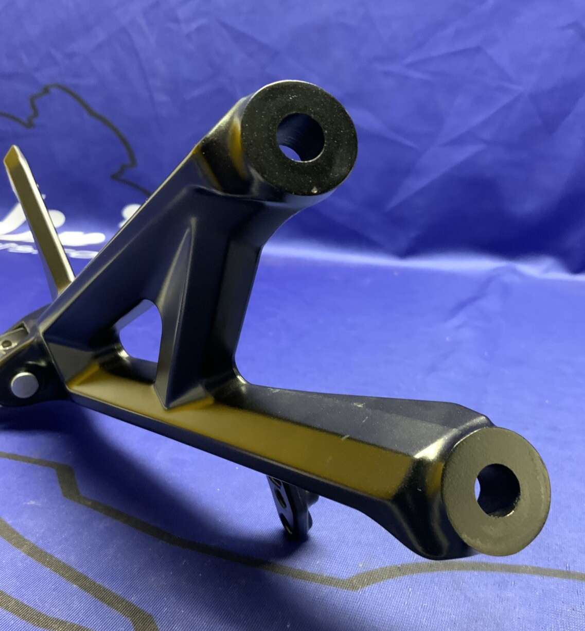 Suzuki Right Passenger Foot Rest GSX-8R/S 2023-2025 OEM 43811-25L00