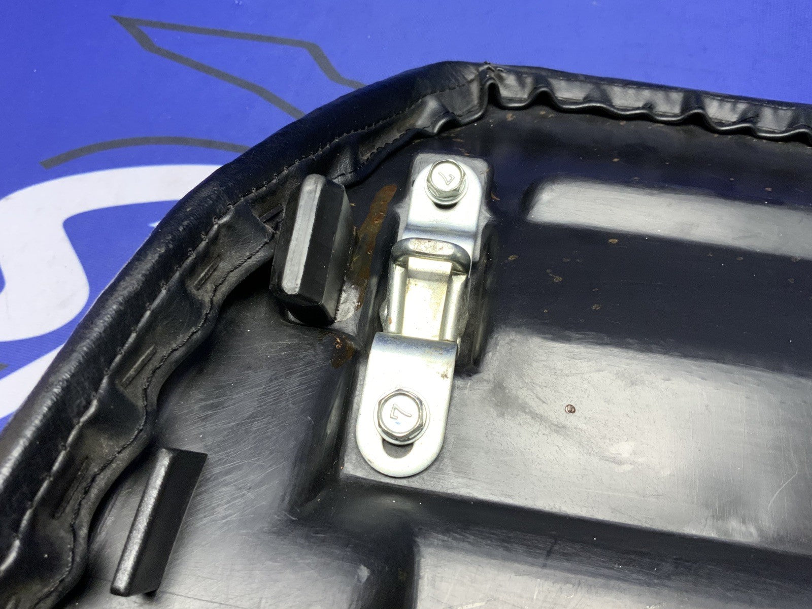 Kawasaki Passenger Seat GPZ1000RX 1986-1987 OEM 53001-1421