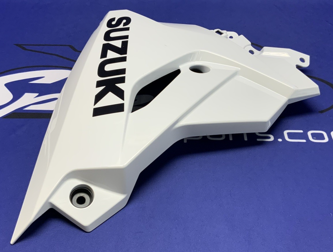 Suzuki Left Lower Fairing (Pearl Tech White) GSX-8R 2026 OEM 94480-25L20-QU2