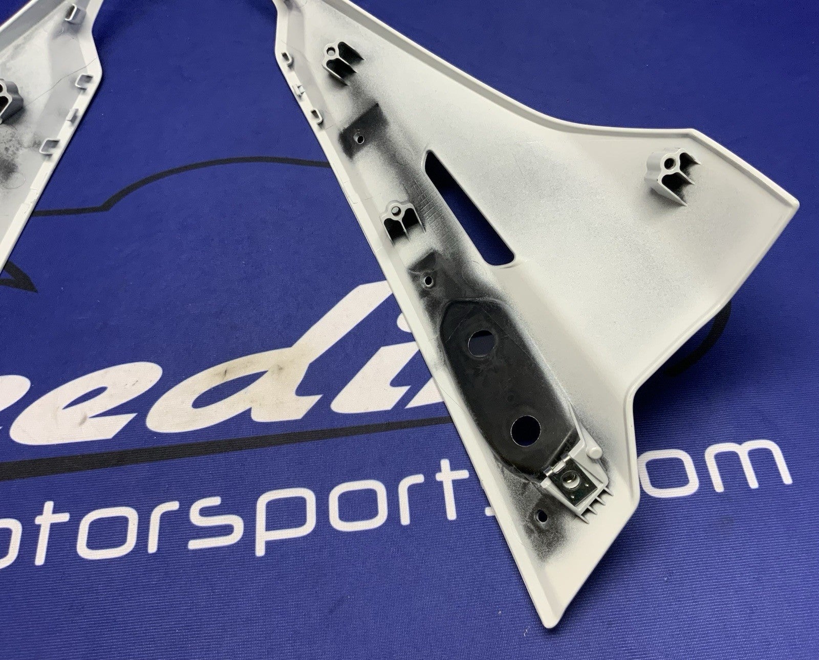 Suzuki Front Cowling (White) GSX-8R 2024-2026 OEM 94410-25L01-QU2