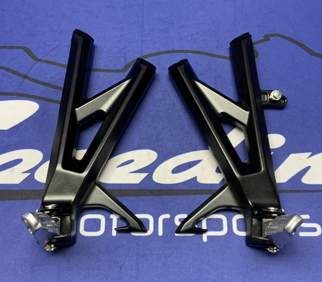 Suzuki Passenger Foot Rest Set GSX-8R/S 2023-2025 OEM 43821-25L00, 43811-25L00