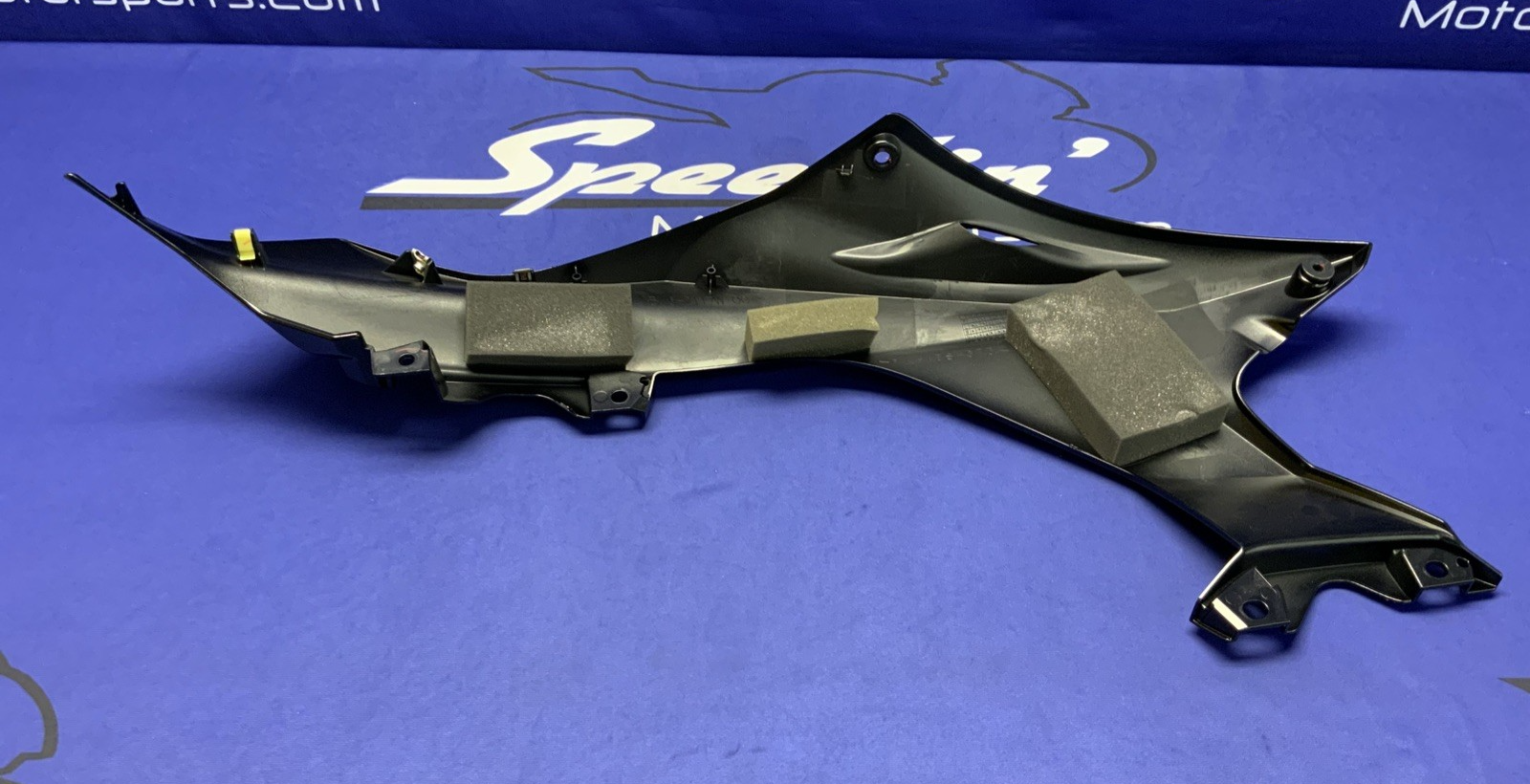 Yamaha Right Upper Fairing (Raven Black) YZF-R6 2023-2026 OEM BN6-2117W-00-P1-2