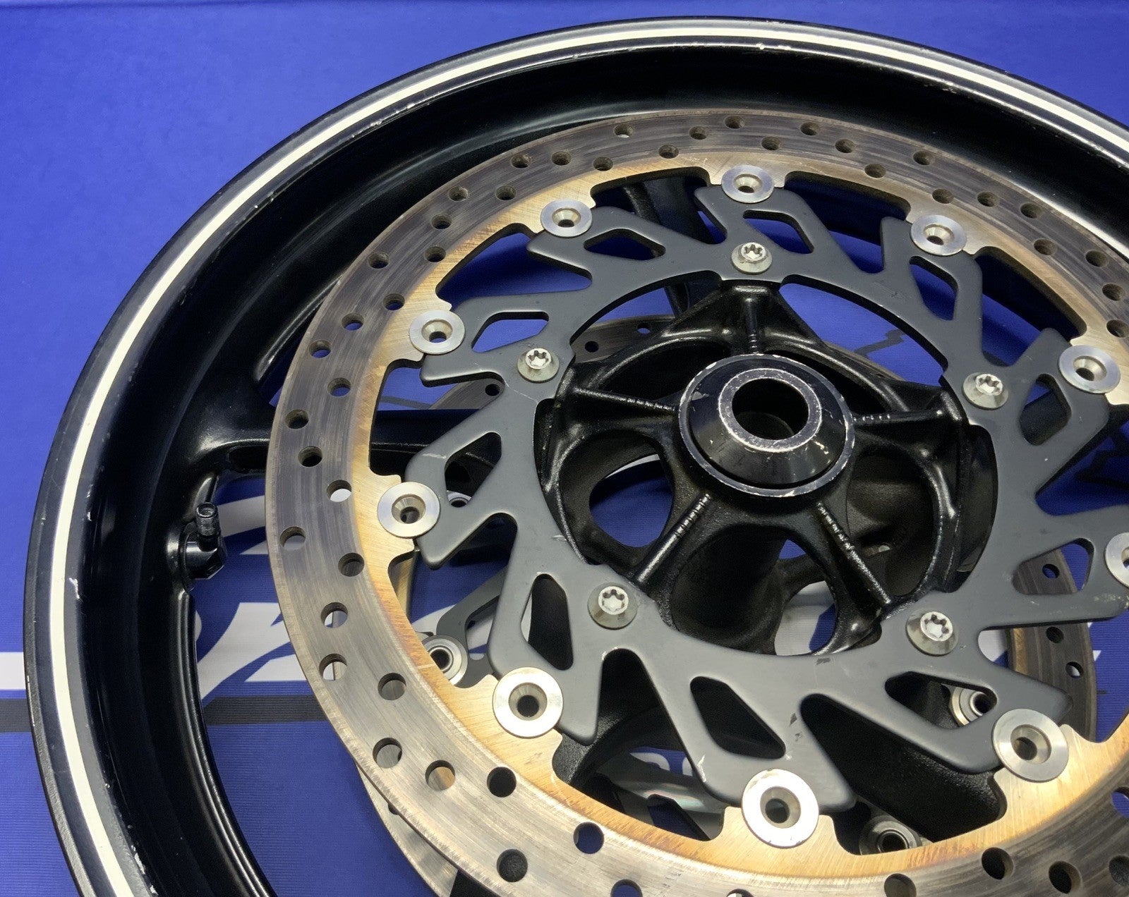 Yamaha Front Wheel Assembly (Black) YZF-R6 2003-2008 OEM 5SL-25168-00-98-1