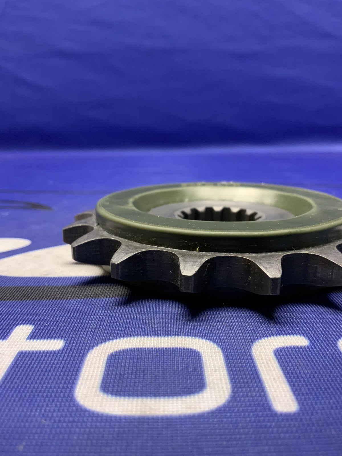 Suzuki Front Sprocket (17T) GSXR 750 2000-2026 OEM 27510-20A22
