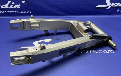 Kawasaki Swingarm Assembly ZX-6R 2003, 2004 ZX-6RR 2003 OEM 33001-1636-458