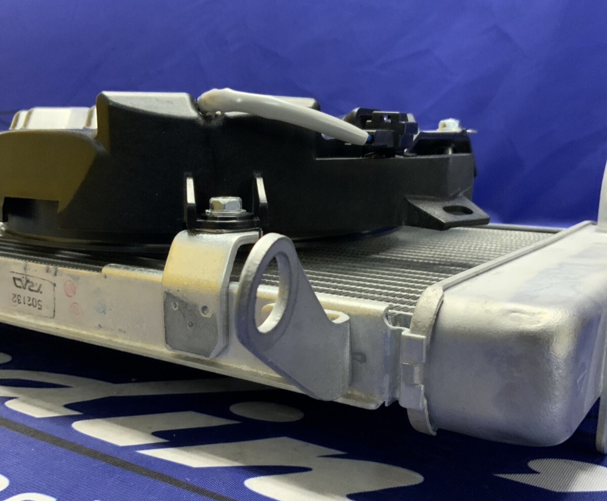 Suzuki Radiator Assembly (Gray) W/ Fan GSX-8R/S 2024-2025 OEM 17700-25L10