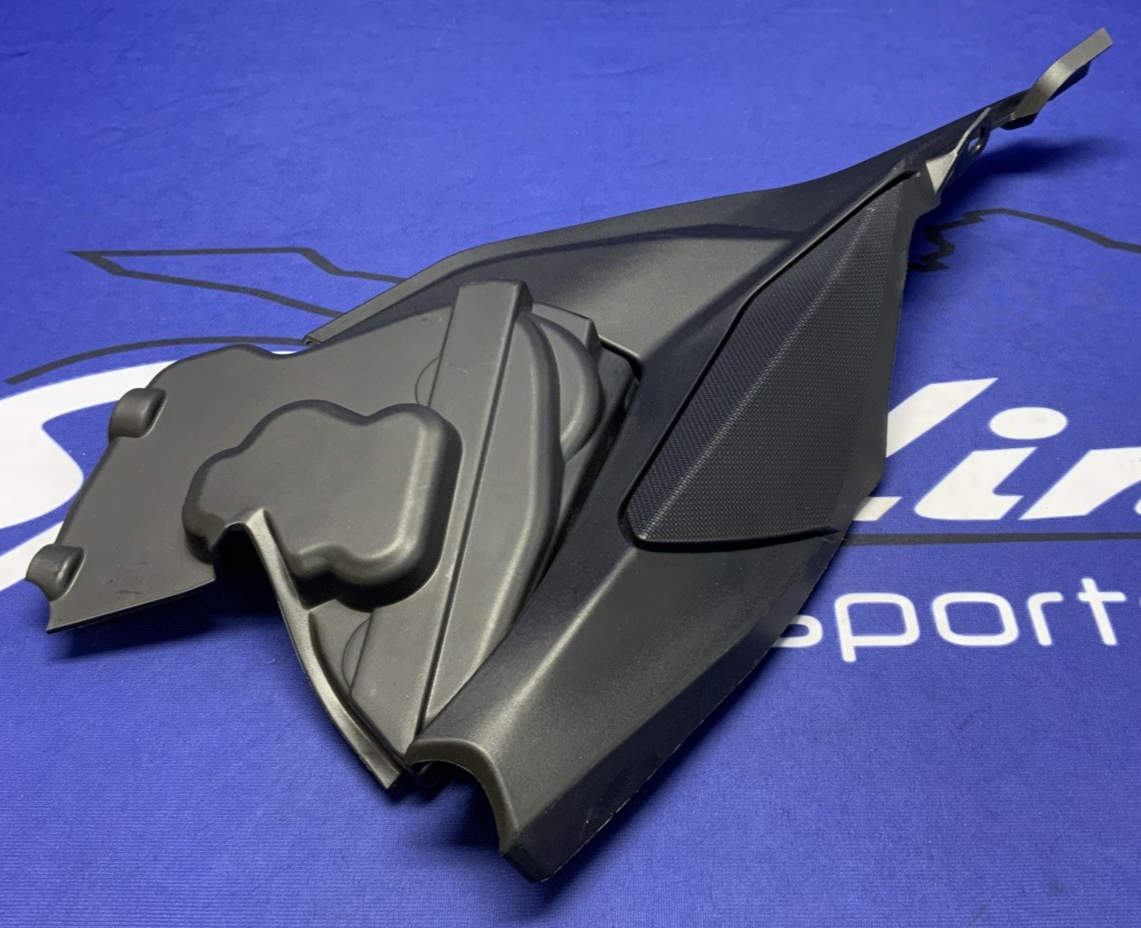 Ducati Left Cap Panigale V2 2020-2025 OEM 46016311B