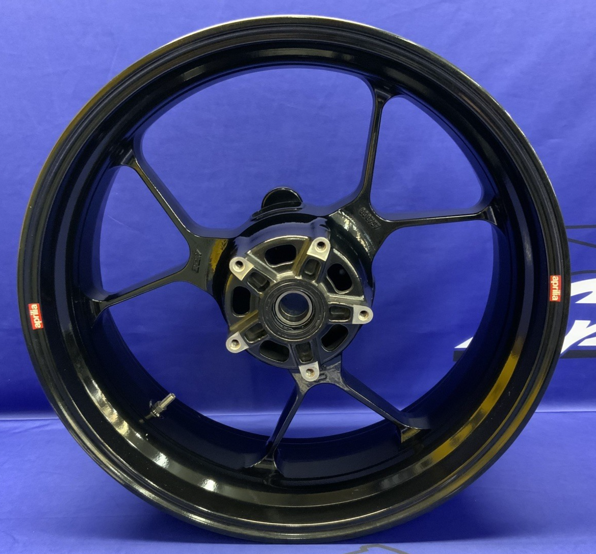 Aprilia Rear Wheel Assembly RSV4 1100 2021-2025 OEM 896756