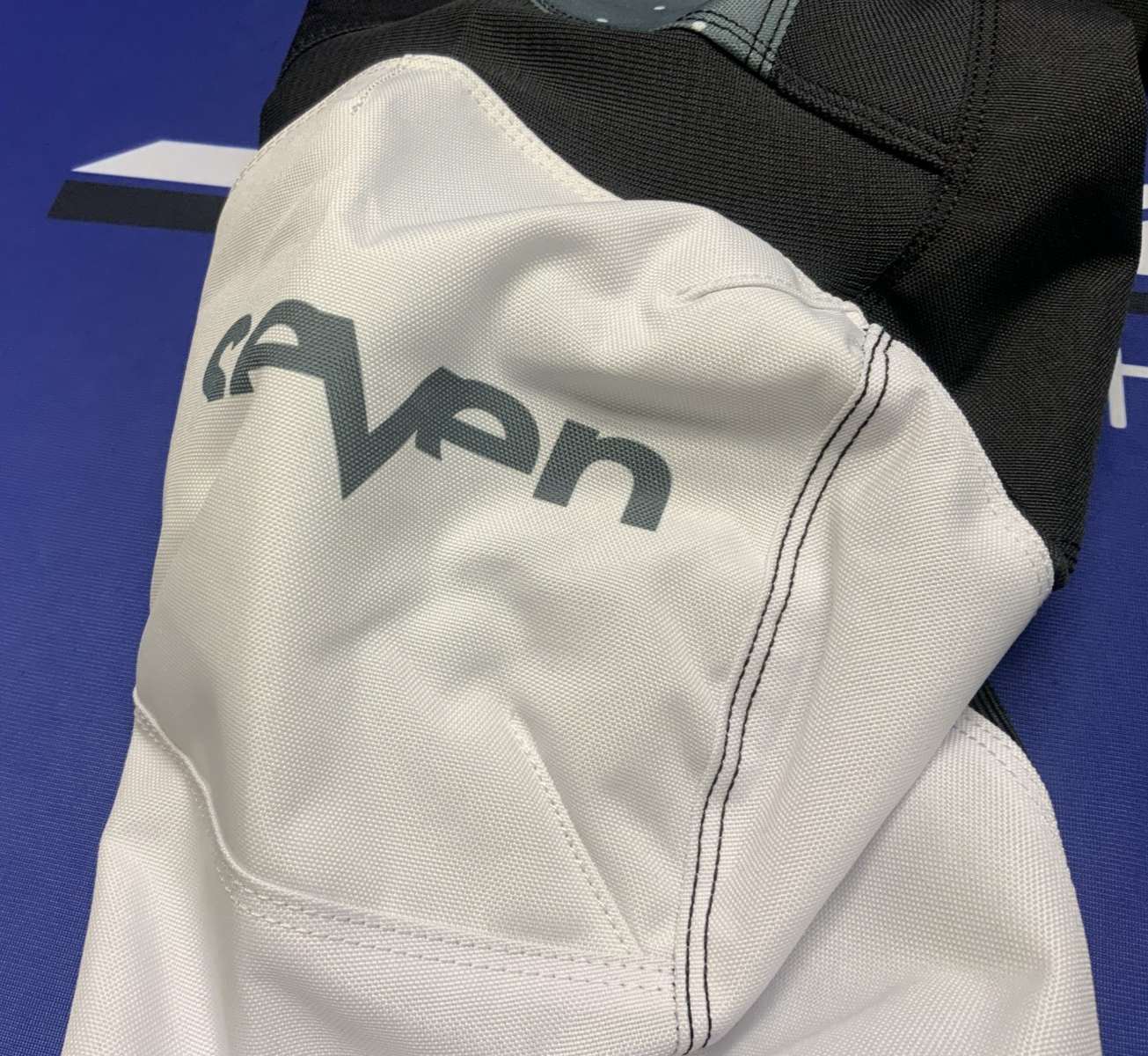 Seven Vox Aperture Pants Lead/Black (Size 30) 2330081-038-30