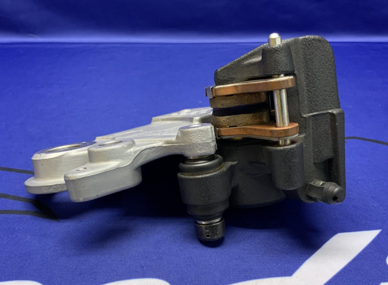 Yamaha Rear Brake Caliper Assembly YZF-R7 2022-2025 OEM 2DR-2580W-00-00