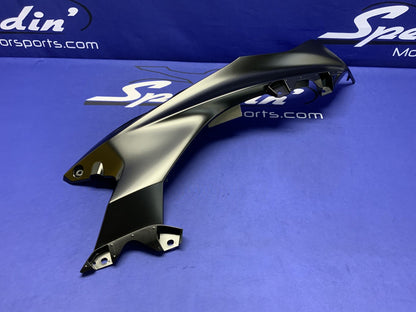 Yamaha Right Upper Fairing (Raven Black) YZF-R6 2023-2026 OEM BN6-2117W-00-P1-2