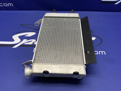Suzuki Radiator Assembly W/Fan GSX-8R 2023-2026 OEM 17700-25L10-4