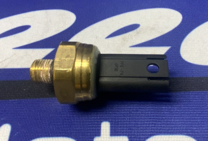 BMW Fuel Pressure Sensor E82 2008-2013 OEM 13539899007