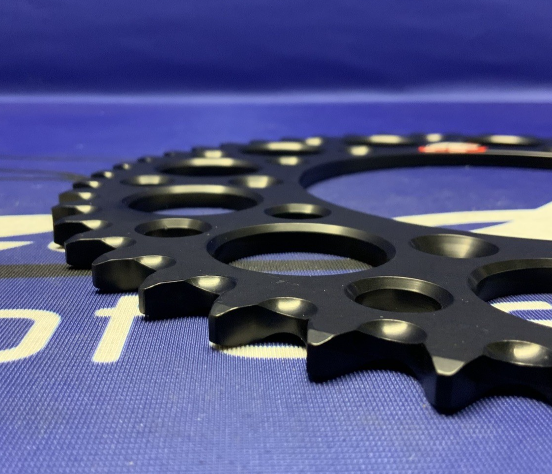 Renthal Rear Sprocket 49T (Black) 890 Duke R 2020-2023 224U-520-49GPBK