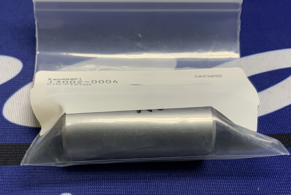 Kawasaki Piston Pin Ninja ZX-10R 2004-2018 OEM 13002-0004