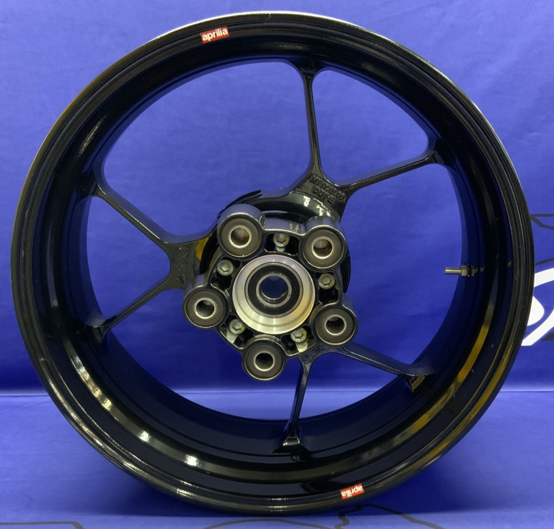 Aprilia Rear Wheel Assembly RSV4 1100 2021-2025 OEM 896756