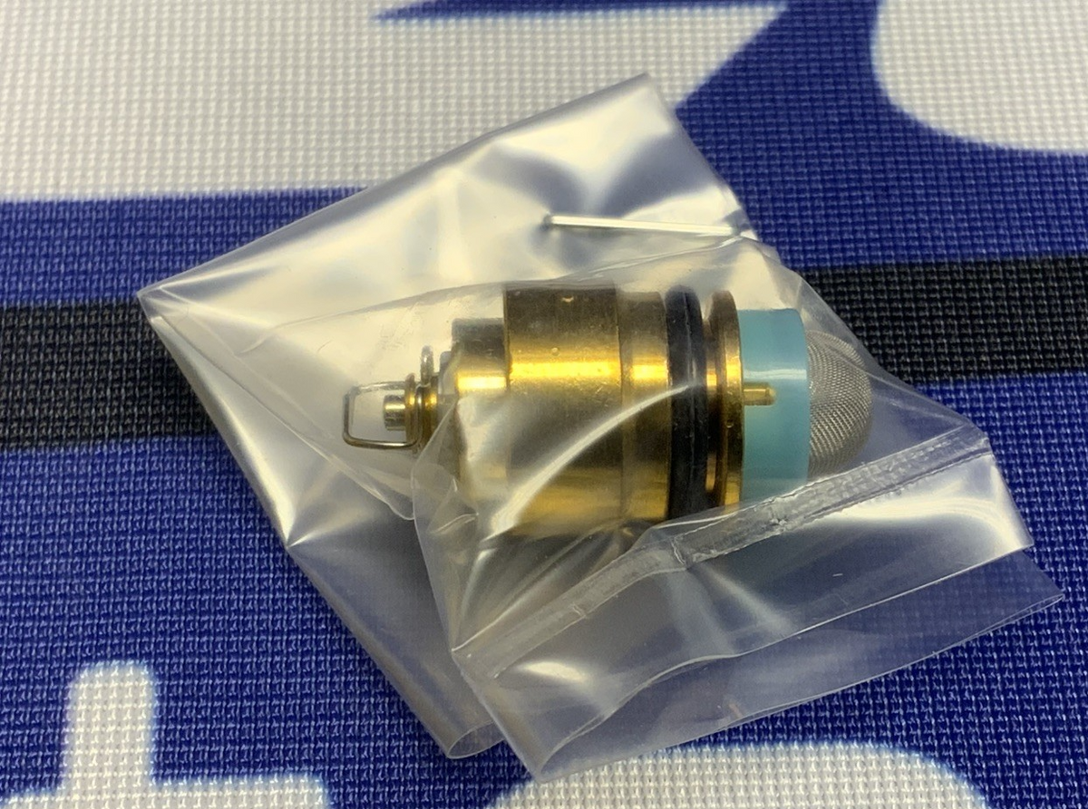 Yamaha Carburetor Needle Valve Set YZF-R1 1998-2001 OEM 4KM-14107-15-00