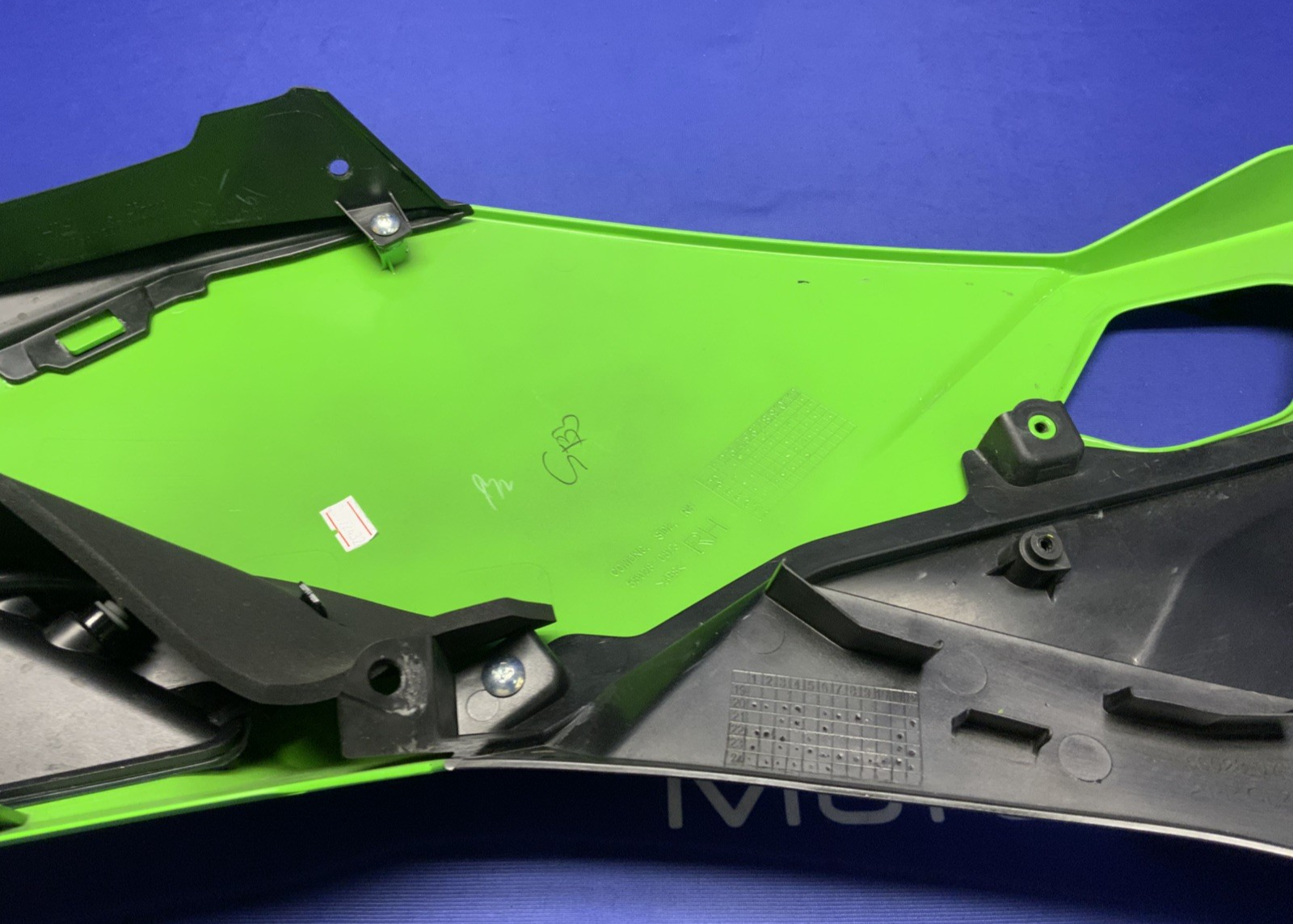 Kawasaki Right Complete Fairing W/ Turn Signal ZX-4R/RR 23-25 OEM 55061-5228-777