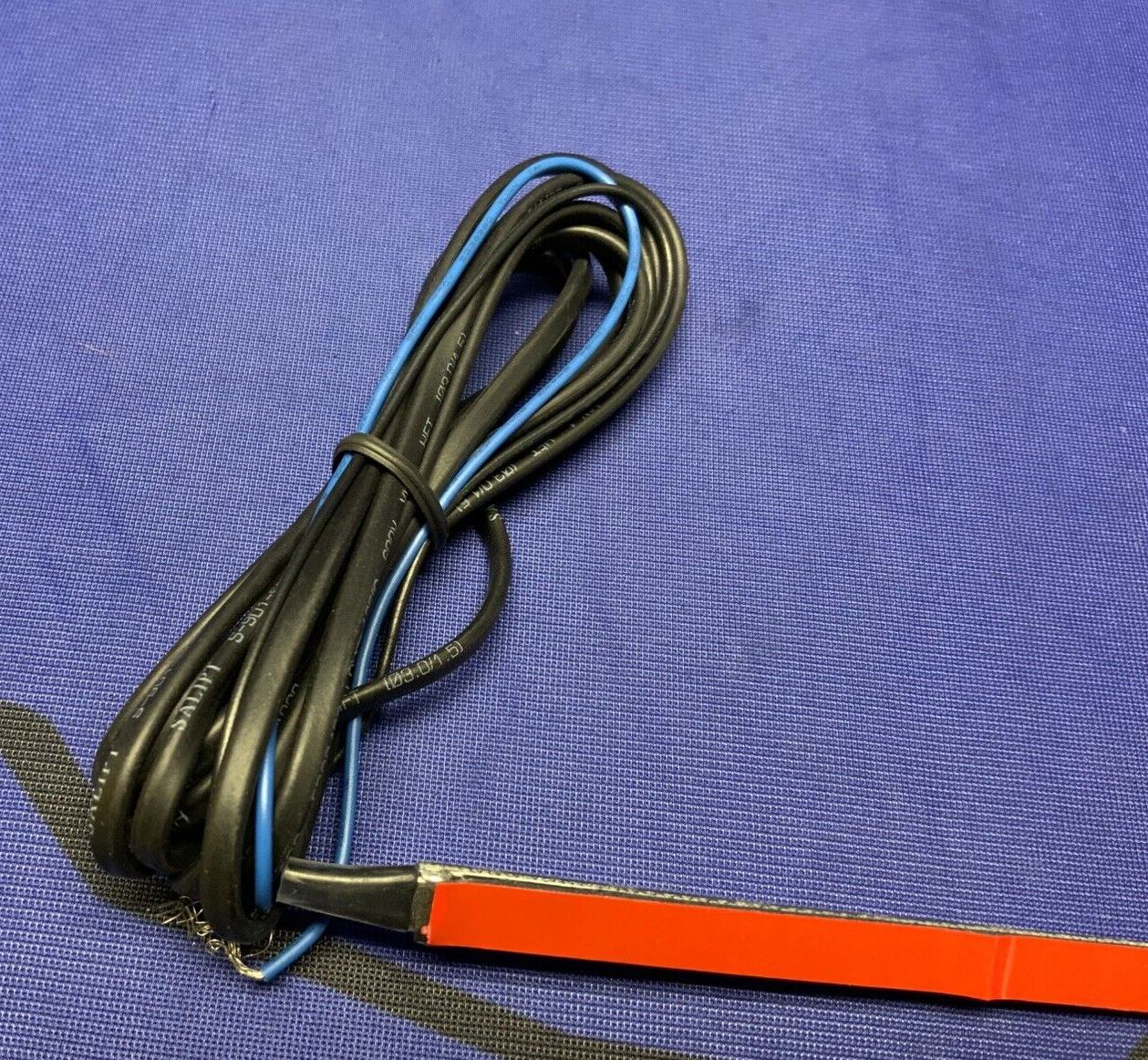 Radiantz Hardcore Lighting 9" Flex Roach Blue 6 Section 4502-37
