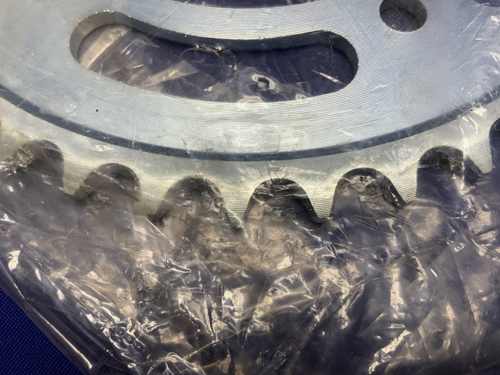 Suzuki Rear Sprocket GSX-R 750 2000-2003 525 42 Tooth OEM 64511-35F10