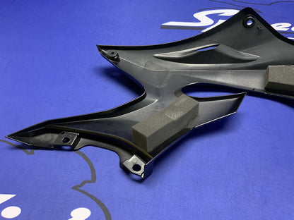 Yamaha Left Upper Fairing (Raven Black) YZF-R6 2023-2026 OEM BN6-2117V-00-P1-4