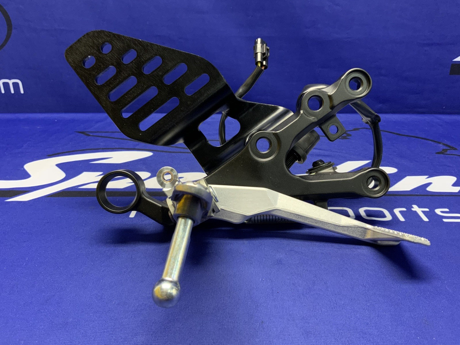 Yamaha Right Rear-Set Assembly YZF-R6 2012-2020 OEM 2C0-27443-10-00-1