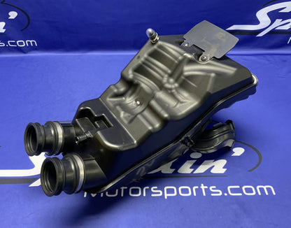 Suzuki Air Box Assembly GSX-8R/S 2023-2026 OEM 13700-25L00-1