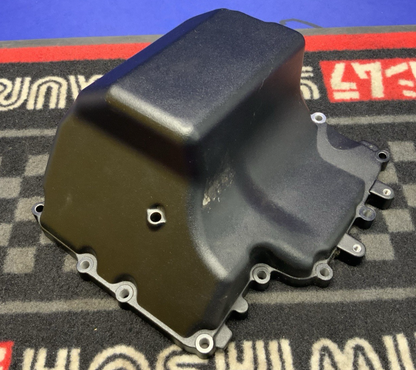 Triumph Oil Pan Street Triple 2023-2026 OEM T1230155