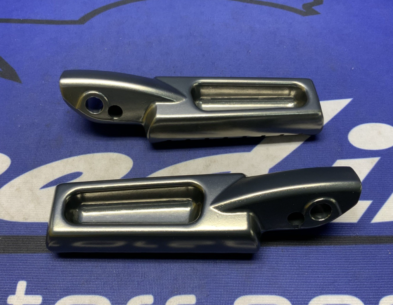 Triumph Passenger Foot Rest Pegs Bonneville T120 2016-2020 OEM A9770148