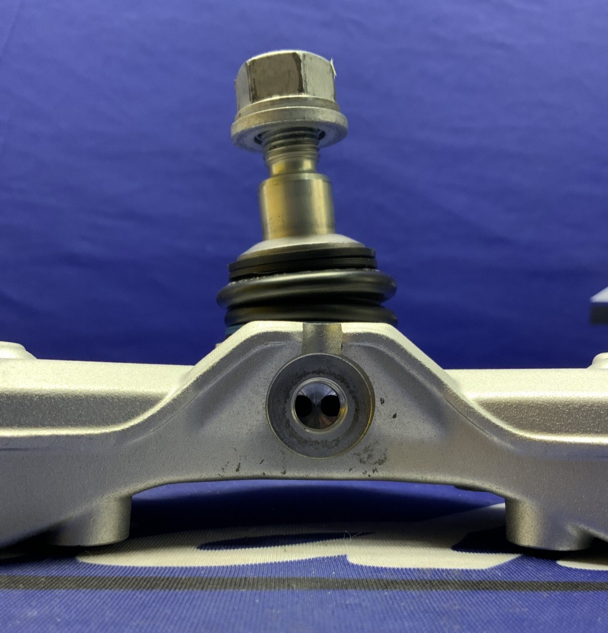 BMW Bottom Fork Mounting Bridge Triple Clamp R1200GS 2004-2013 OEM 31427664956